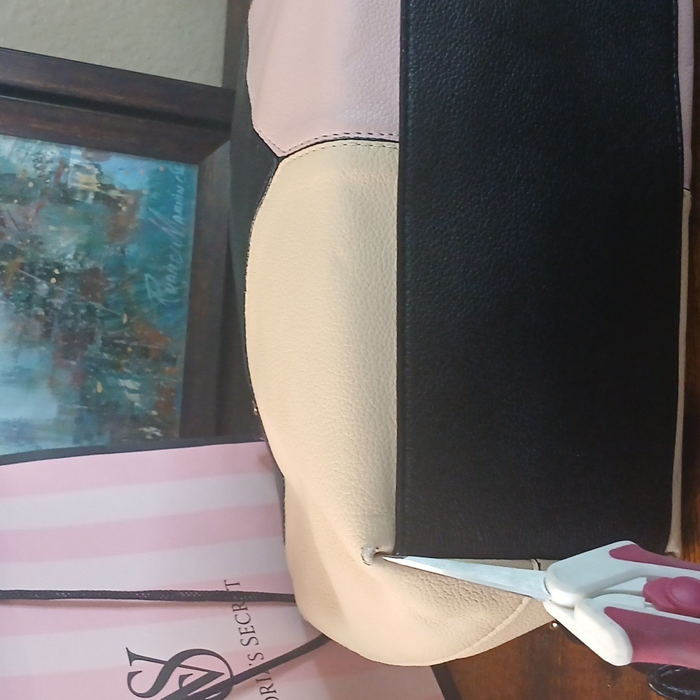 VICTORIA'S SECRET The Victoria Slouchy Satchel in Blush Colorblock - Picture 8 of 13